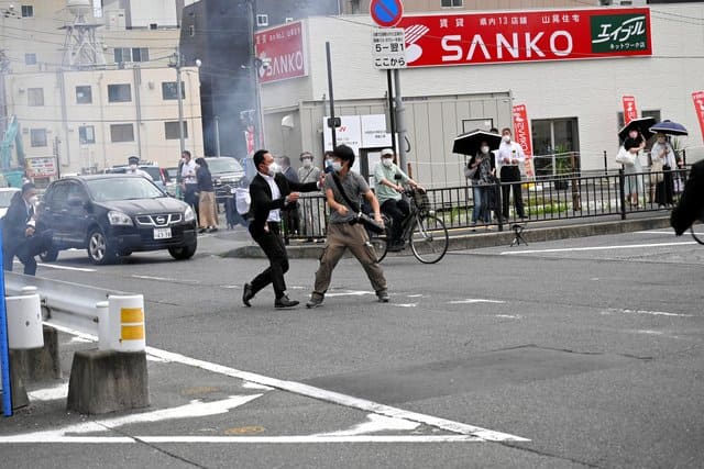 [속보] 아베 총리'산탄총' 총격범 신상 추가 공개