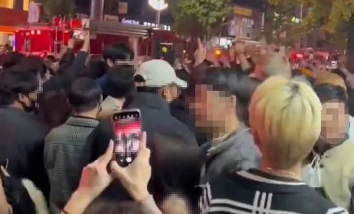 이태원 참사 현장에 있던 중국인 구급차 춤 웨이보 공유