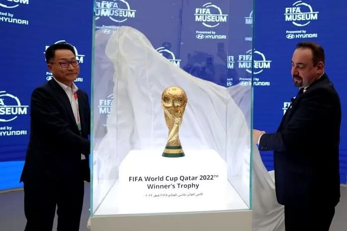 카타르 월드컵 우승국 알고 있다는 미래 여행자 등장에 들썩
