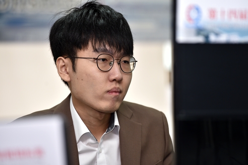 세계랭킹 1위 한국 바둑 신진서, 인공지능 치팅 의혹 중국 리쉬안하오에 패배