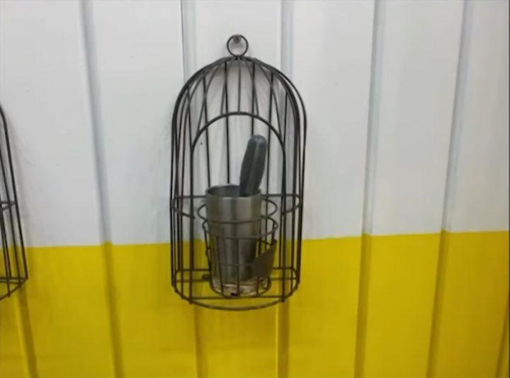 한국인 관광객 대만 식당 아이스크림 공용 숟가락 혀로 핥자 현지 반응 불타오른 이유 (사진)