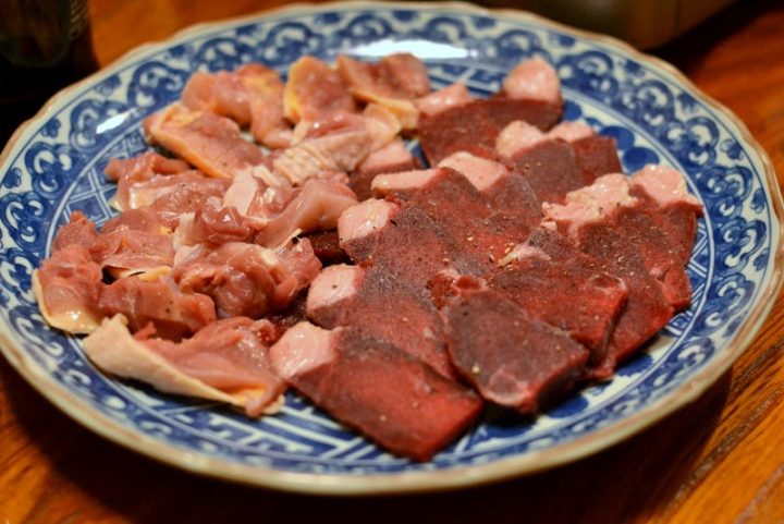 일본 자판기 '곰 고기' 판매하고 실제 먹어본 사람이 깜짝 놀란 이유 (+후기, 사진)